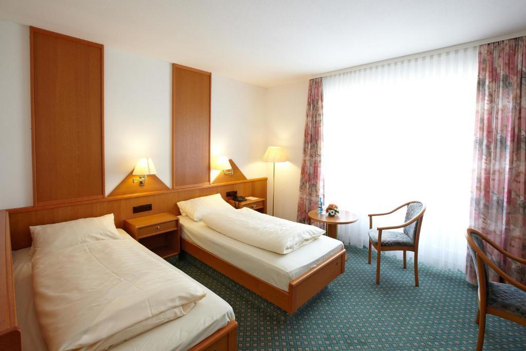 Hotel Rose Бебра Екстериор снимка